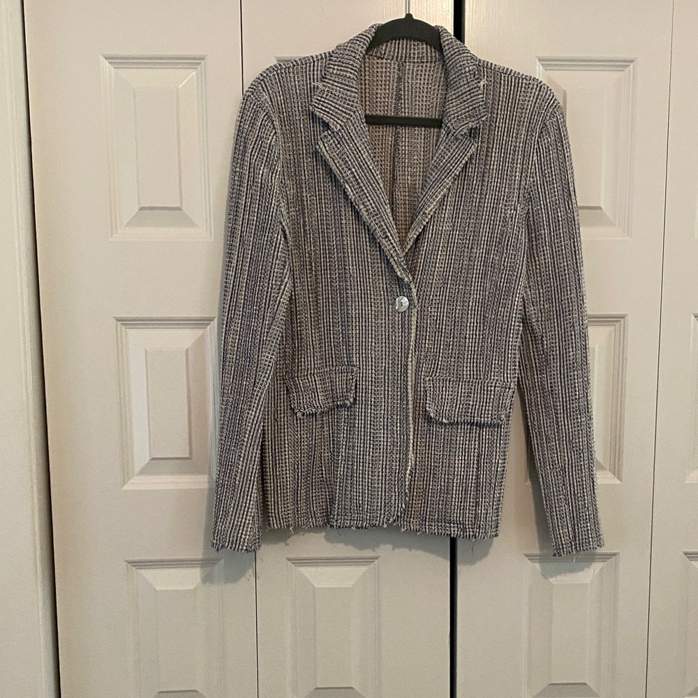 Women's Textured Blue and White Blazer
